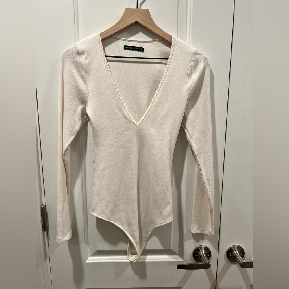 Abercrombie & Fitch cream thong bodysuit - size medium